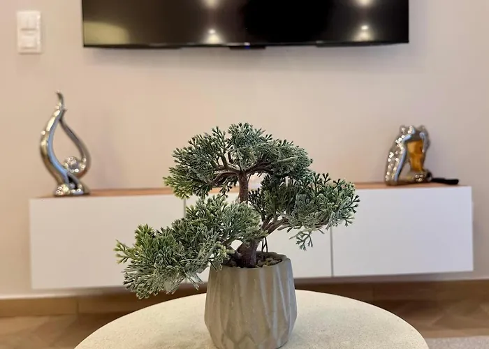 Uptown Urban Bliss Apartament